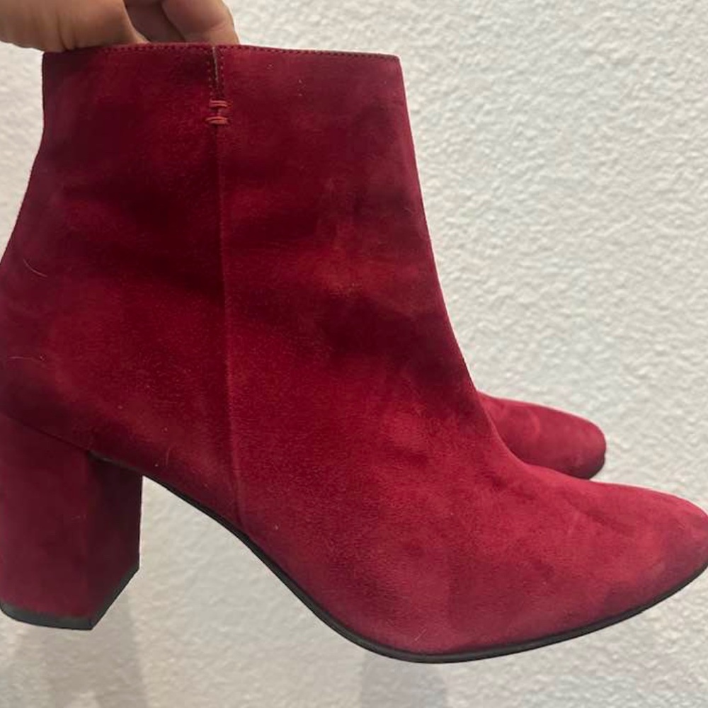 Paul Green Cranberry red booties